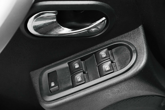 Nissan Terrano Elegance, 2021 года, пробег 100100 км