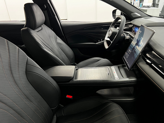 Geely Preface Флагман, 2024 года, пробег 5500 км