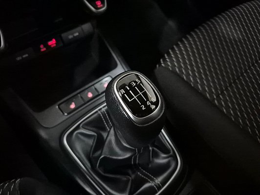 Kia Rio Comfort, 2019 года, пробег 100056 км