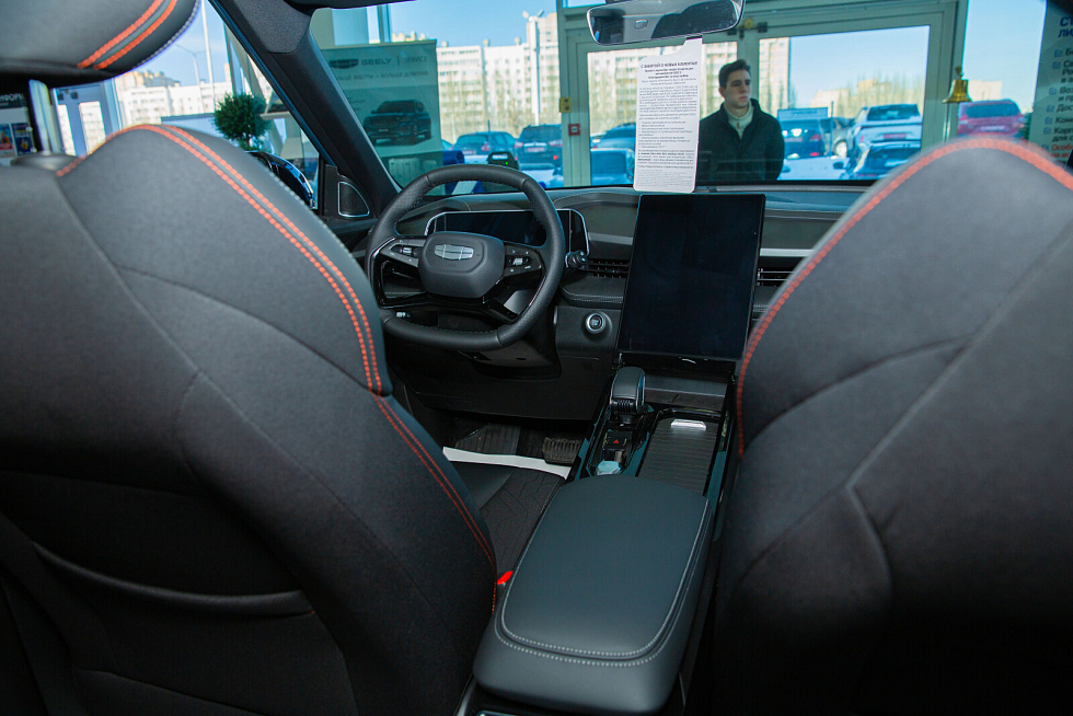Geely Cityray Люкс, голубой