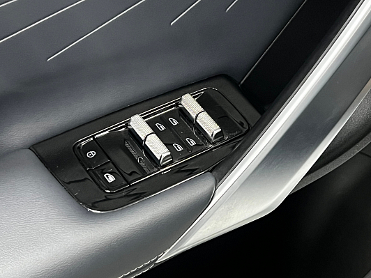 Geely Atlas Flagship, 2024 года, пробег 50930 км