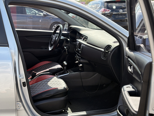 Kia Rio Comfort, 2019 года, пробег 111802 км
