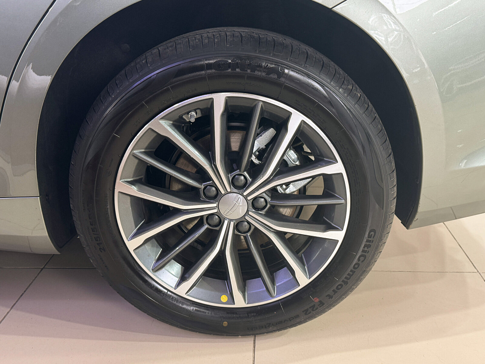 Geely Preface Флагман, зеленый
