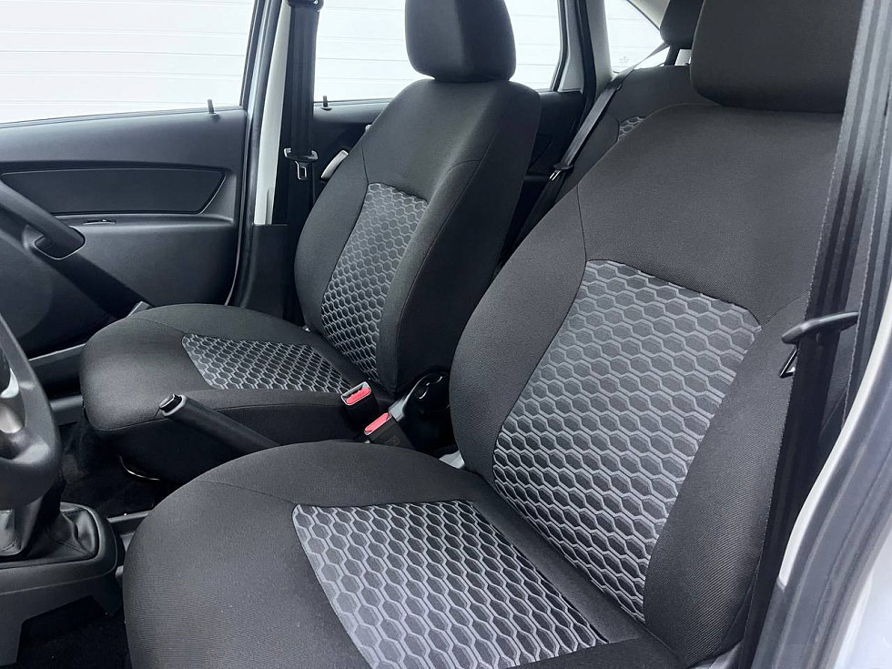 Lada (ВАЗ) Granta #CLUB'23, белый