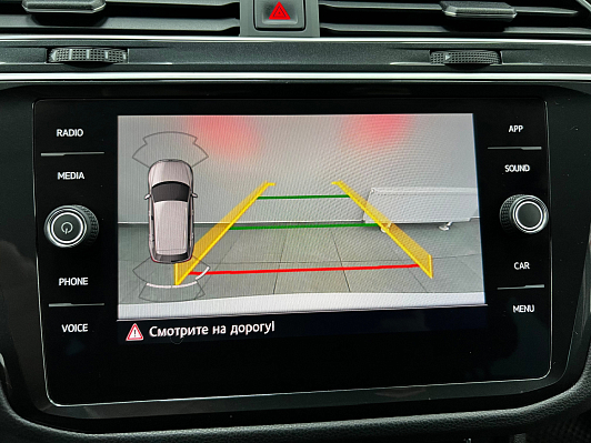 Volkswagen Tiguan Highline, 2019 года, пробег 125699 км