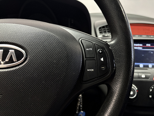 Kia Ceed Комфорт, 2008 года, пробег 182000 км