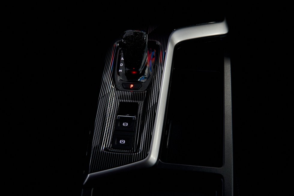 Haval Jolion Оптимум, красный