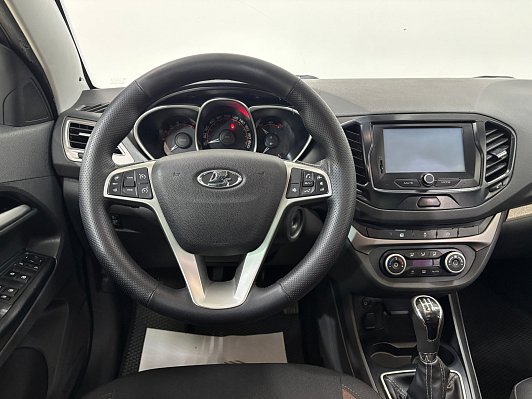 Lada (ВАЗ) Vesta Luxe Multimedia (2019-2021), 2019 года, пробег 111628 км