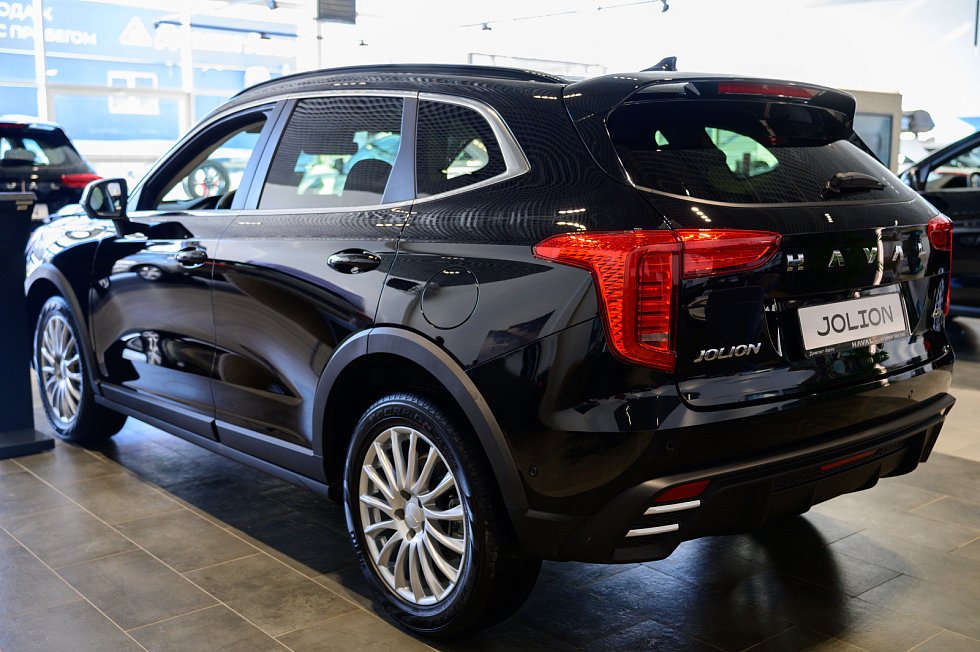 Haval Jolion Техно +, черный