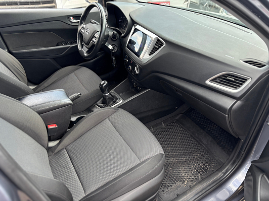 Hyundai Solaris Active, 2017 года, пробег 156000 км