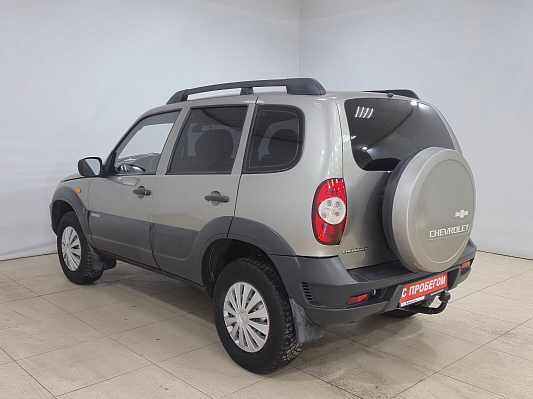 Chevrolet Niva LE, 2010 года, пробег 108307 км