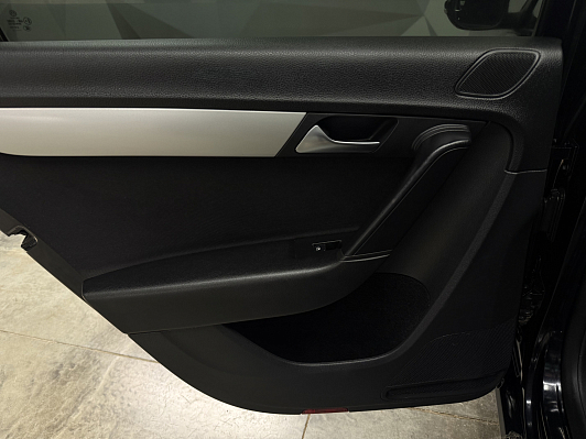 Volkswagen Passat Trendline, 2012 года, пробег 223900 км