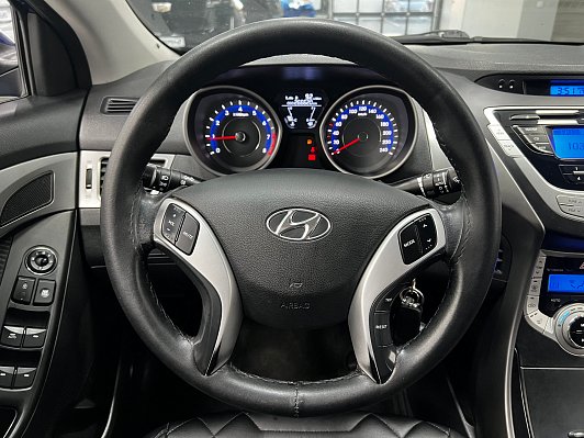 Hyundai Elantra Comfort, 2012 года, пробег 267000 км