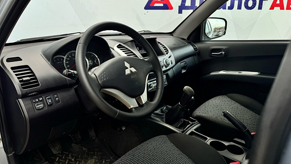 Mitsubishi L200, 2014 года, пробег 136013 км