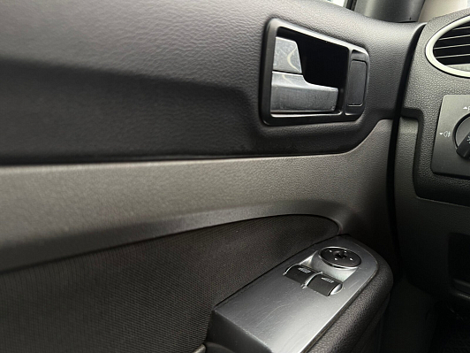 Ford Focus Comfort, 2010 года, пробег 221000 км