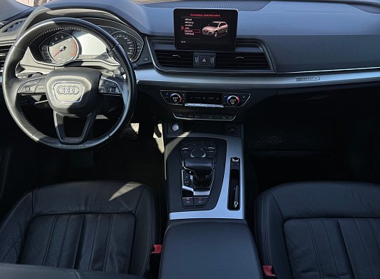 Audi Q5 Basis, 2017 года, пробег 172231 км