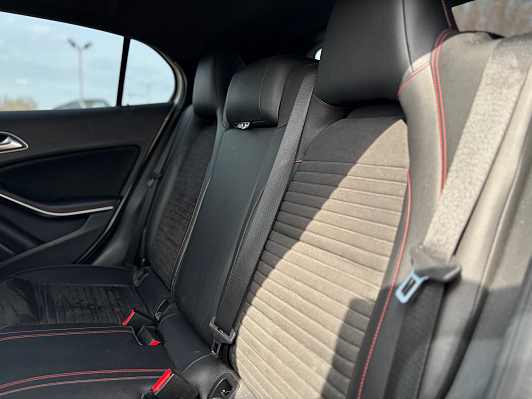 Mercedes-Benz GLA GLA 250 4MATIC Особая серия, 2015 года, пробег 177393 км