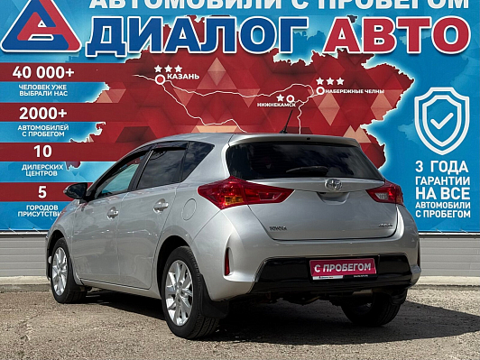 Toyota Auris, 2013 года, пробег 173600 км