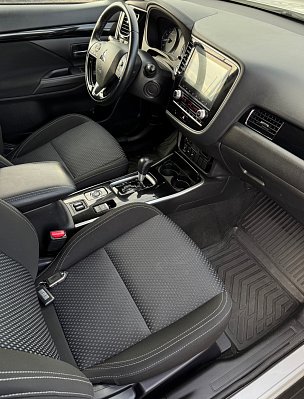 Mitsubishi Outlander Intense+, 2021 года, пробег 151139 км