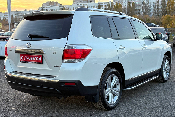 Toyota Highlander, 2011 года, пробег 146175 км