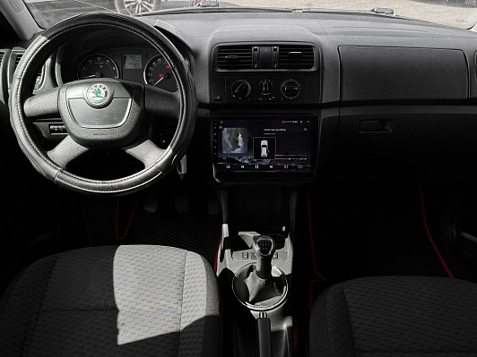 Skoda Fabia Fresh, 2010 года, пробег 211812 км