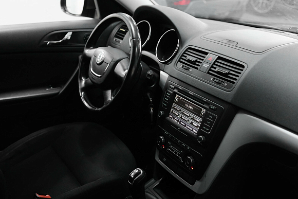 Skoda Yeti Active, 2012 года, пробег 197171 км