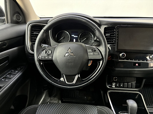 Mitsubishi Outlander Instyle, 2021 года, пробег 75192 км