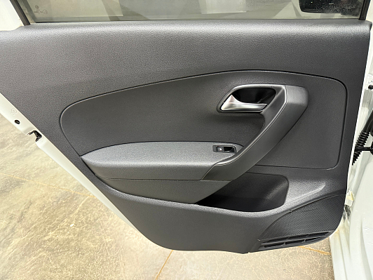 Volkswagen Polo Highline 15-18, 2015 года, пробег 151000 км