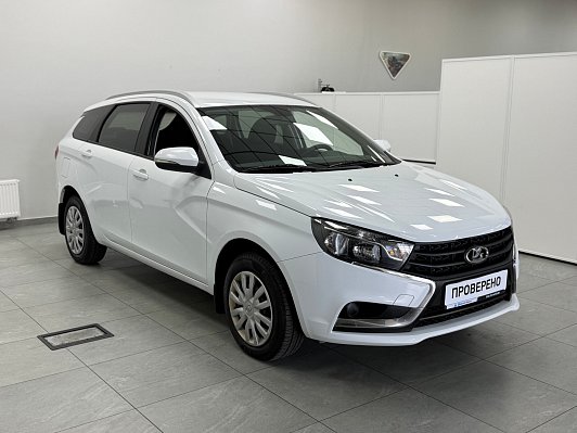 Lada (ВАЗ) Vesta Comfort, 2018 года, пробег 103500 км