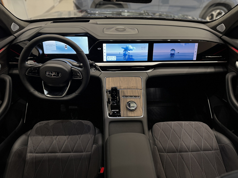 Geely Monjaro Flagship SE, черный