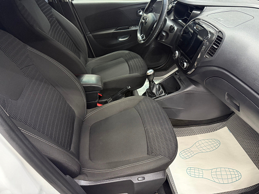 Renault Kaptur Drive, 2019 года, пробег 197069 км