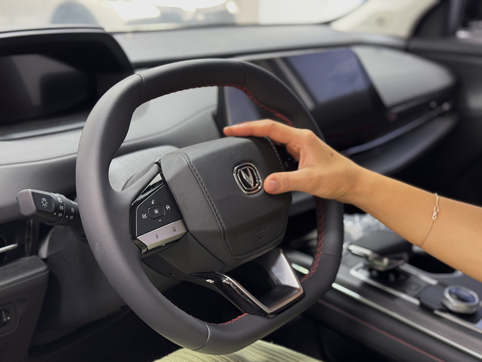 Changan UNI-S Техно, белый