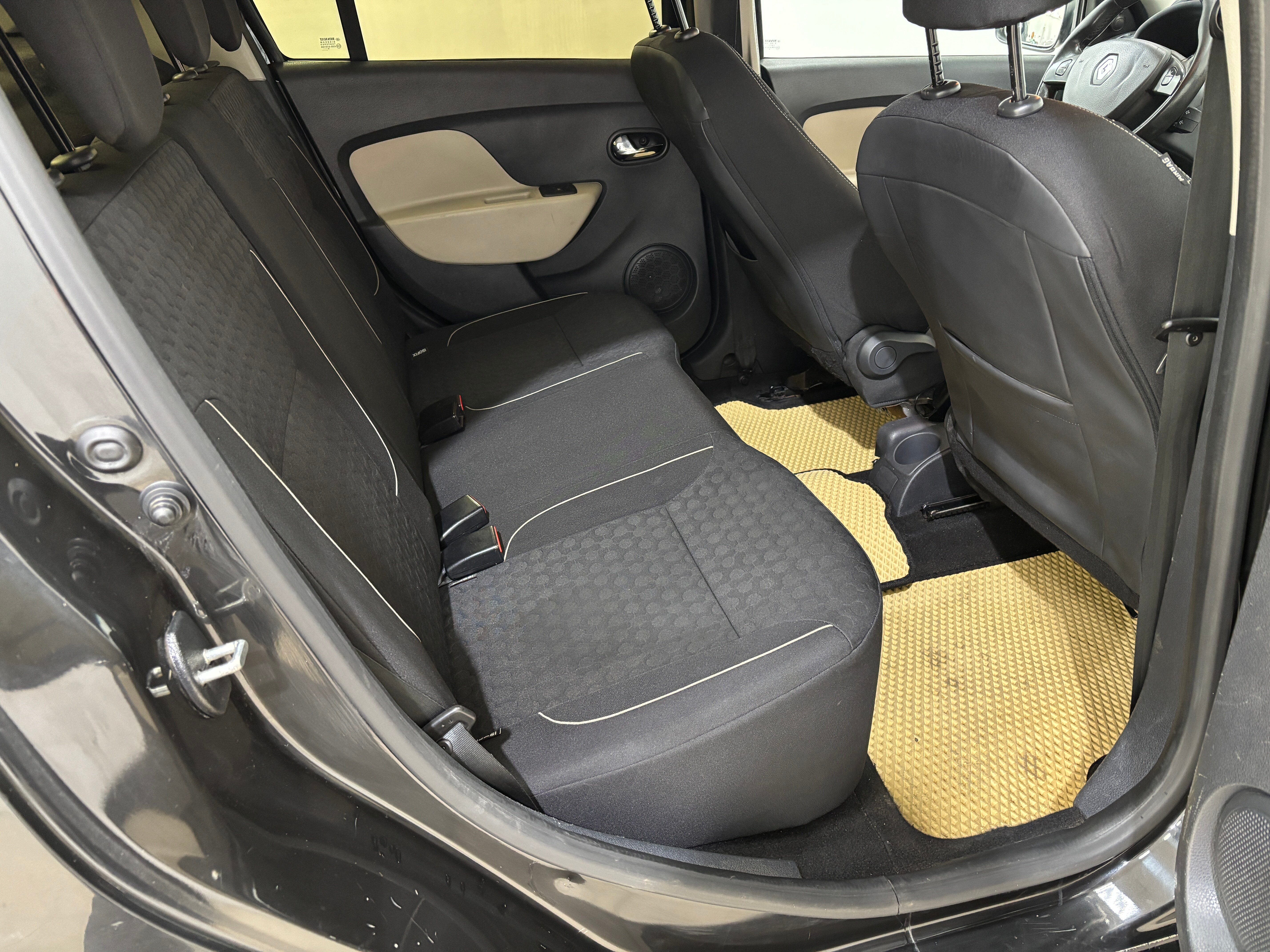 Renault Logan Luxe Privilege, 2015 года, пробег 272365 км