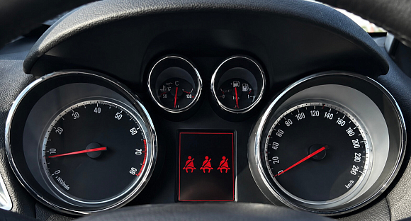 Opel Mokka Cosmo, 2014 года, пробег 171350 км