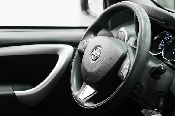 Nissan Terrano Elegance, 2019 года, пробег 20000 км