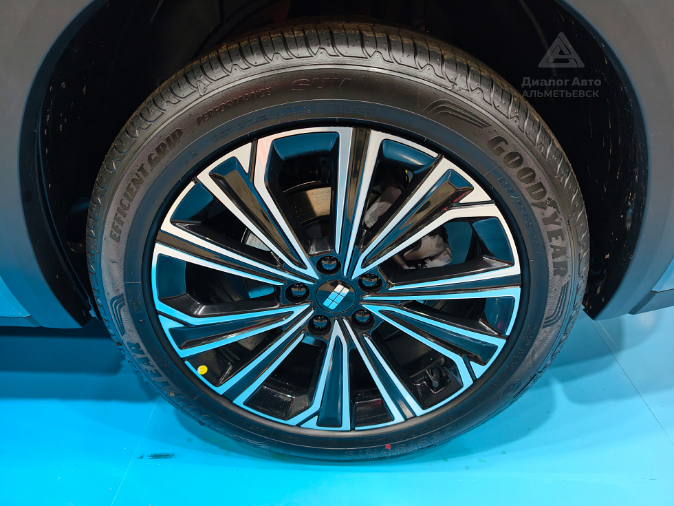 Geely EX5 EM-i Max, серый