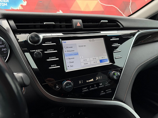 Toyota Camry Элеганс Safety, 2019 года, пробег 128500 км
