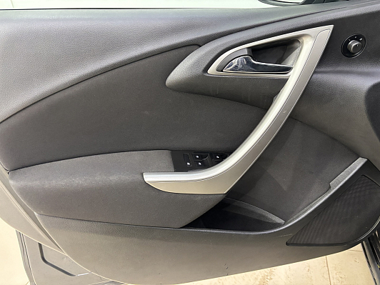 Opel Astra Cosmo, 2011 года, пробег 207274 км