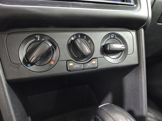 Volkswagen Polo Comfortline, 2019 года, пробег 91424 км