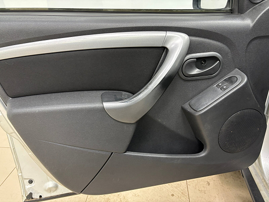 Renault Duster LE Adventure, 2013 года, пробег 230400 км