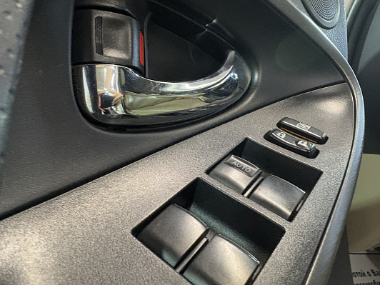 Toyota RAV4, 2012 года, пробег 170000 км