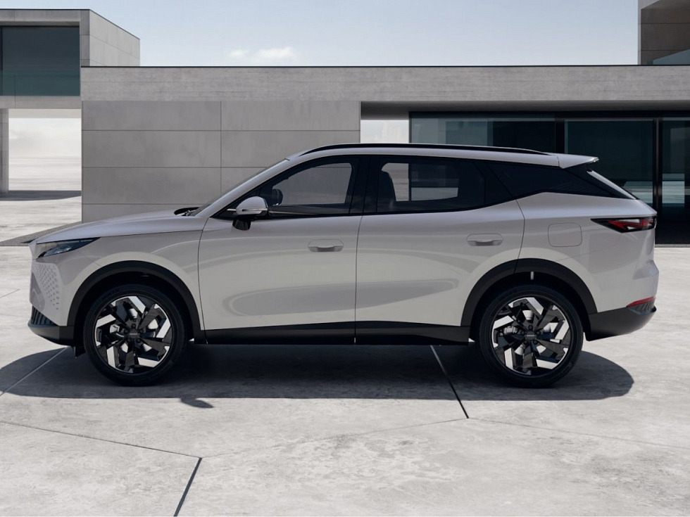 Omoda C7 Драйв, серебряный