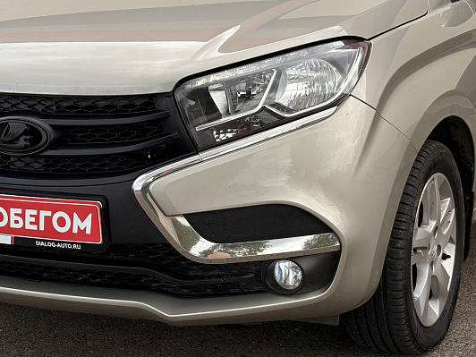 Lada (ВАЗ) XRAY Top Prestige (2015-2016), 2016 года, пробег 104599 км