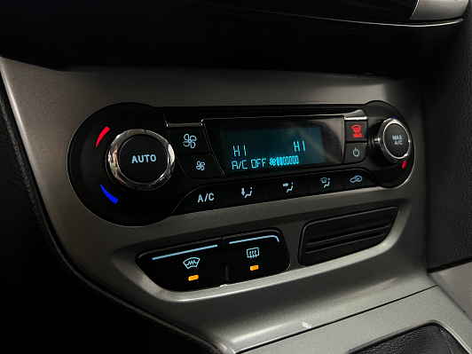 Ford Focus Trend, 2013 года, пробег 188000 км
