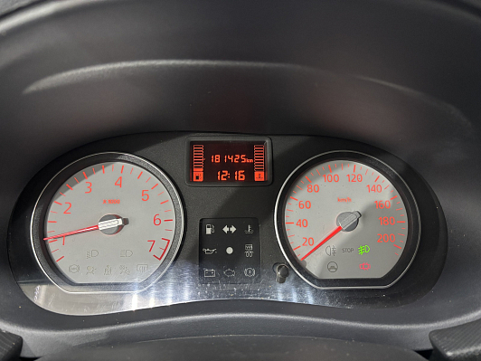 Renault Logan, 2011 года, пробег 181404 км