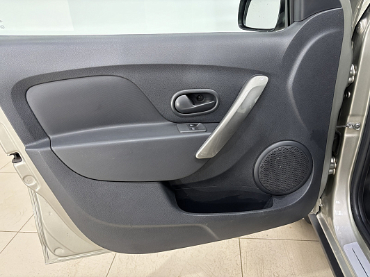 Renault Sandero Limited Edition, 2017 года, пробег 72898 км