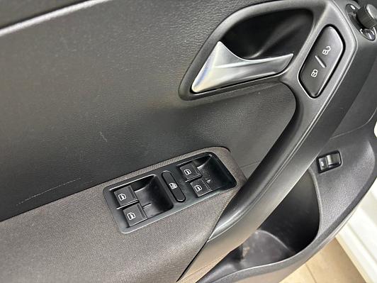 Volkswagen Polo Highline, 2016 года, пробег 196393 км