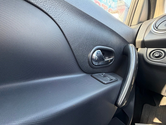 Renault Logan Drive, 2019 года, пробег 16770 км