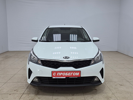 Kia Rio Luxe, 2020 года, пробег 63194 км