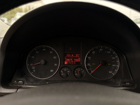 Volkswagen Golf, 2006 года, пробег 129000 км